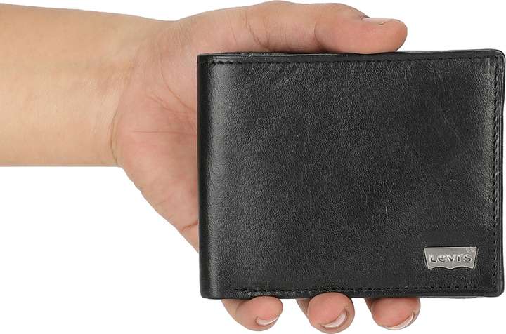 LEVI S Men Black Genuine Leather Wallet