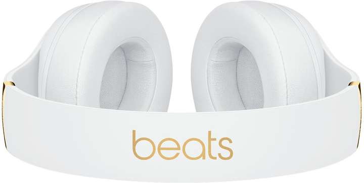 Beats Studio3 - W1 Headphone Chip, Active Noise Cancelling, 22Hrs Playtime Bluetooth Beats Studio3 - W1 Headphone Chip, Active Noise Cancelling, 22Hrs Playtime Bluetooth