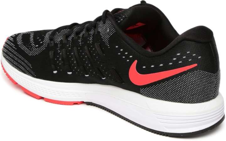 Nike men's air zoom vomero 11 running shoes best sale