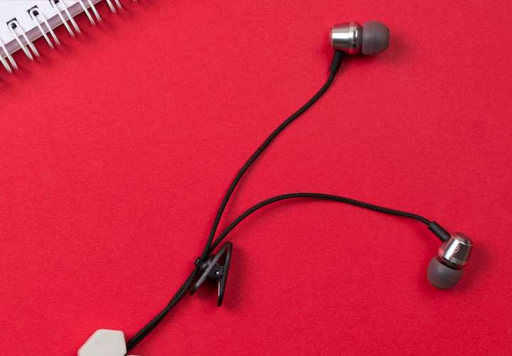 Flipkart SmartBuy Rich Bass Wired Metal Headset With Mic Price in India Buy Flipkart SmartBuy Rich Bass Wired Metal Headset With Mic Online Flipkart SmartBuy Flipkart