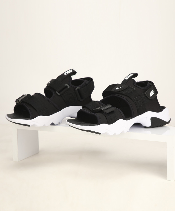 nike black canyon sandals