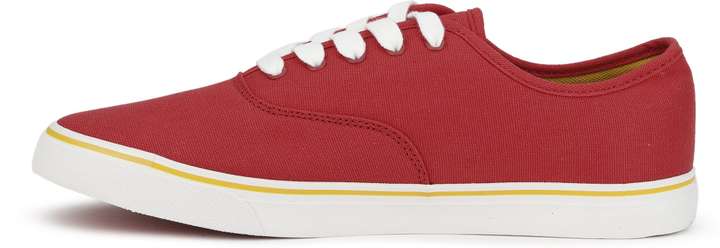 Benetton canvas shoes online