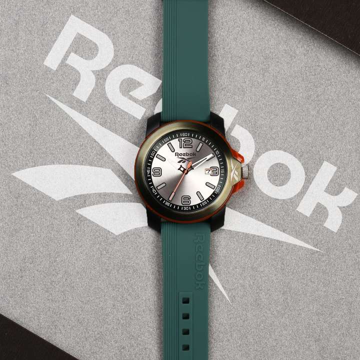 REEBOK Reebok TRIPLE 3 45 mm Silver Dial Men s Watch Analog Watch For Men Buy REEBOK Reebok TRIPLE 3 45 mm Silver Dial Men s Watch Analog Watch For Men RV TR3 G3 PBIG SB Online