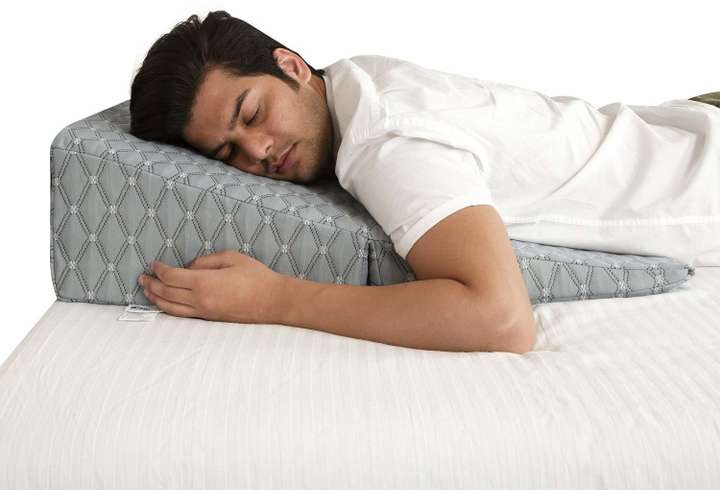 Folding wedge memory foam pillow online