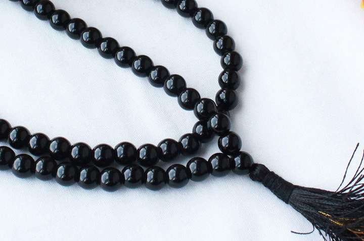 Pooja Mala Kale Hakik ki Mala for jaap and Puja 108 Beads Black 6 mm Price in India Buy Pooja Mala Kale Hakik ki Mala for jaap and Puja
