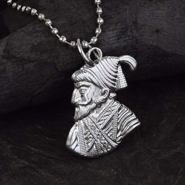 Shivaji maharaj silver locket store