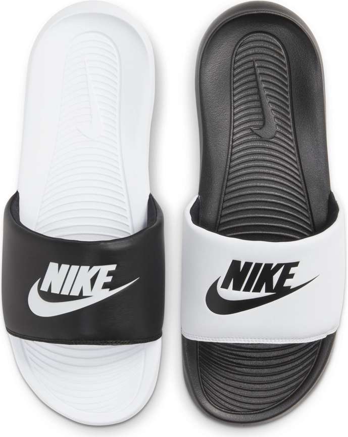 White nike flip flops on sale