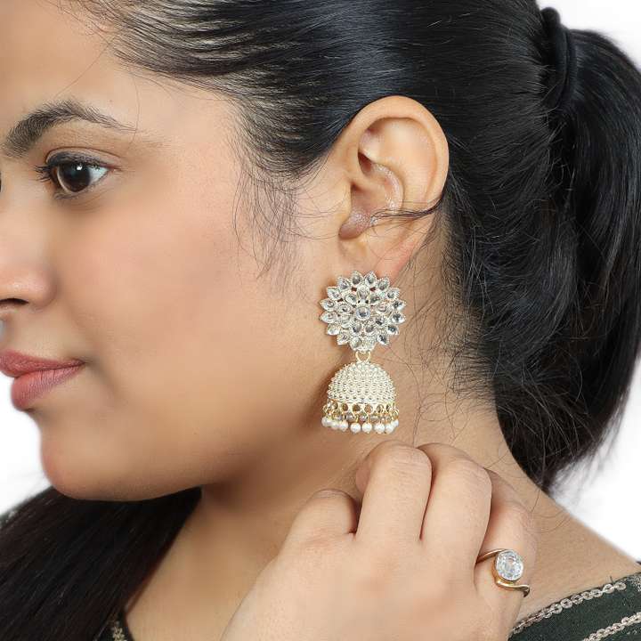 Girls beautiful earrings deals