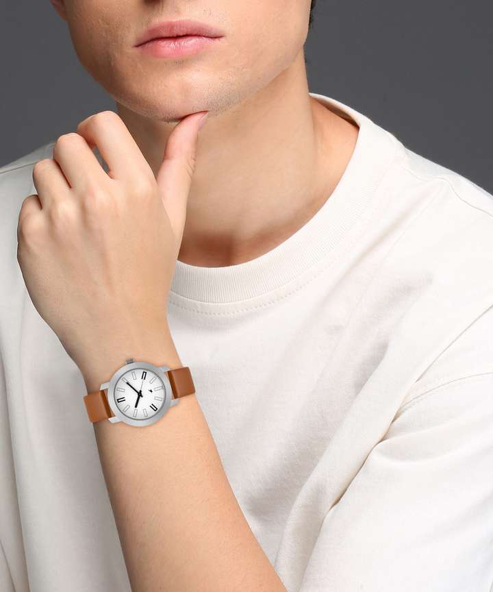 Fastrack Bare Basic Analog Watch For Men Buy Fastrack Bare Basic Analog Watch For Men NG3120SL01C Online at Best Prices in India Flipkart
