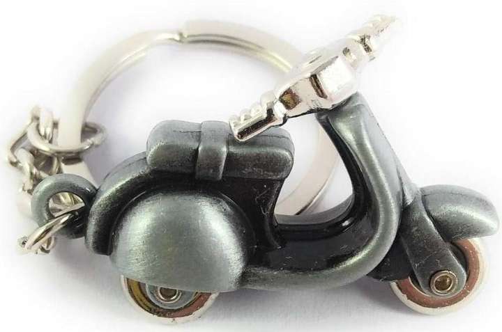 Keychain for scooty top
