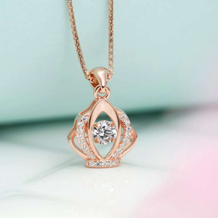 Rose gold with diamond necklace top