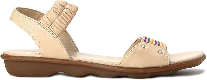 Woodland ladies chappal flipkart hot sale