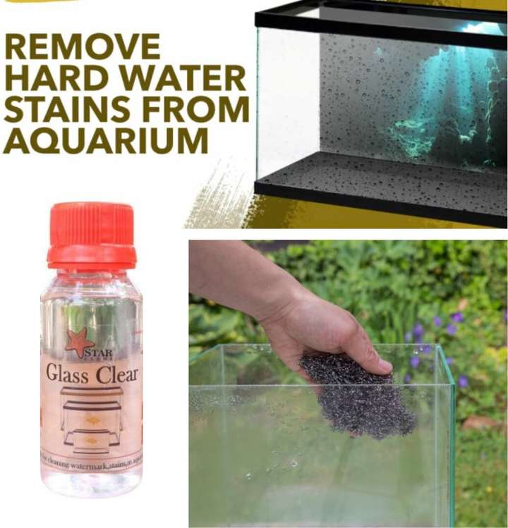 Aquarium glass cleaner liquid outlet