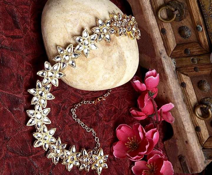 Flowers matha patti on sale