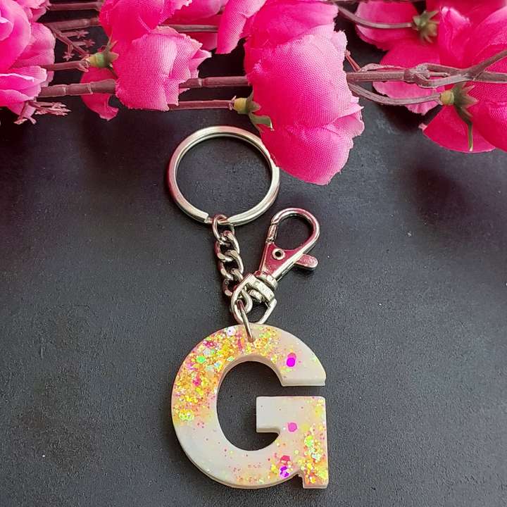 Letter g keychain hotsell