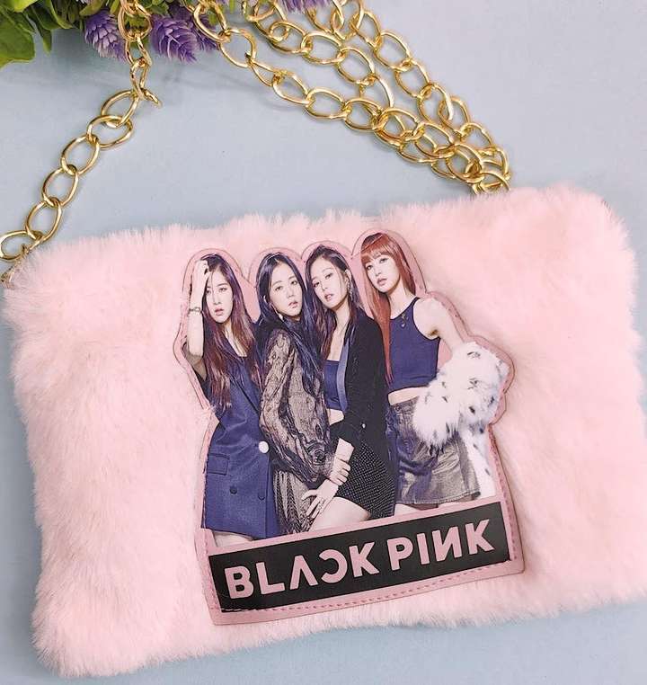 Pink and black purse outlet