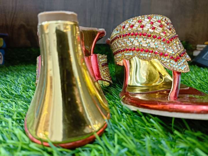 Dulhan chappal design hotsell