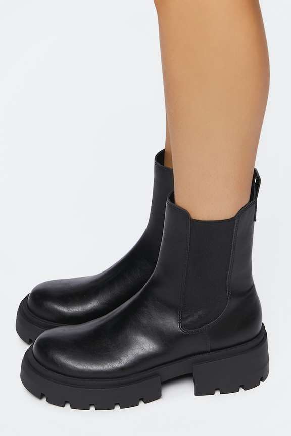 Forever 21 snow boots hotsell