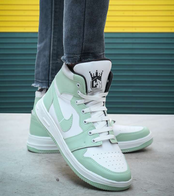 Jordan shoes green and white cheap