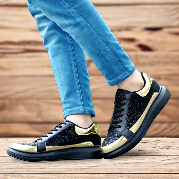Shining sneakers top