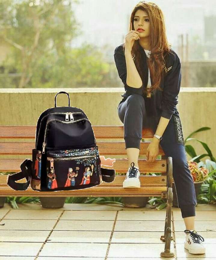 Small backpack for women deals