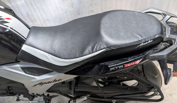 Apache 160 4v seat cover hot sale