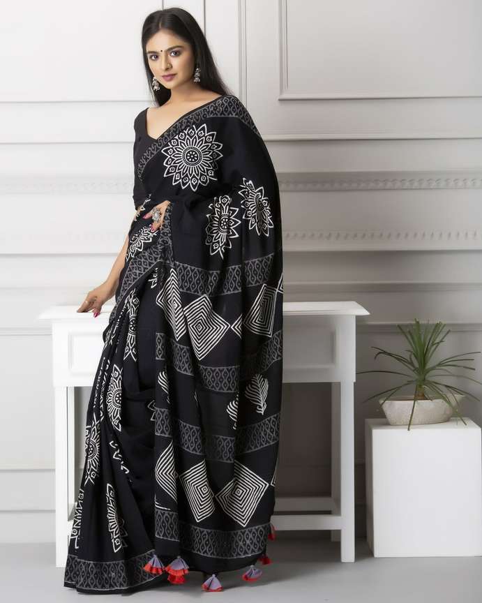 Flipkart white cotton sarees top