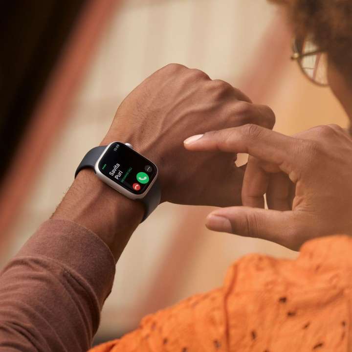 Apple Watch Series 8 GPS + Cellular with ECG app, Temperature 