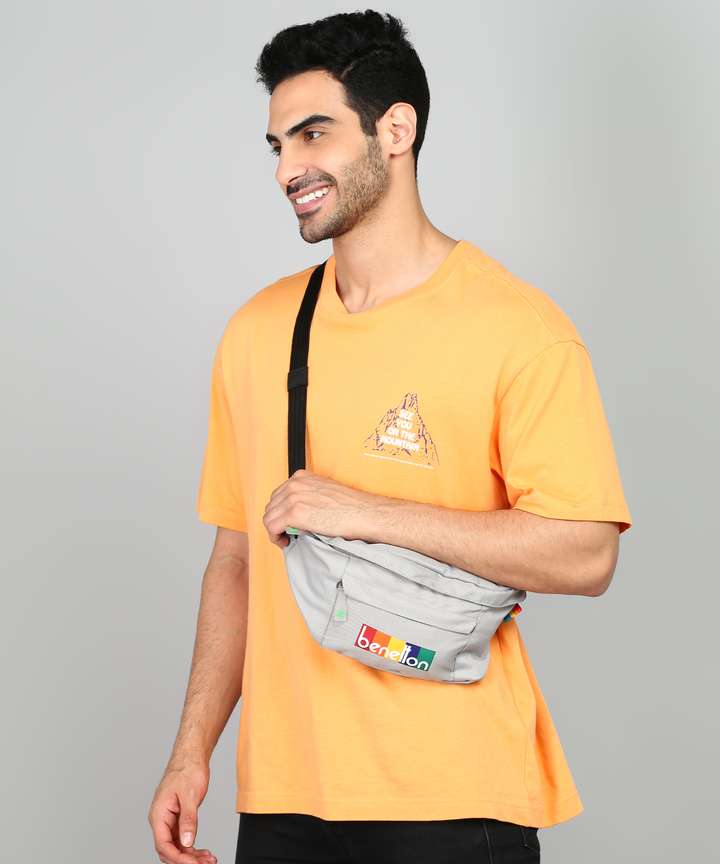 Benetton waist bag shop