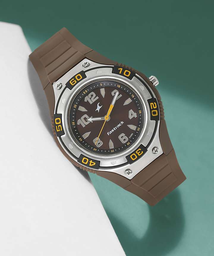 Fastrack 9333pja watch price shop