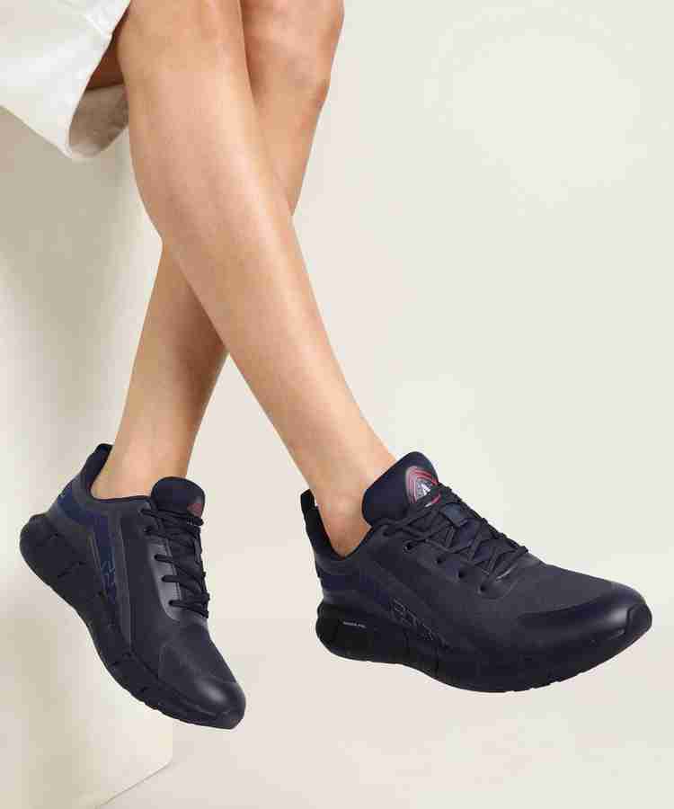 Nike air max dia trainers black outlet laser fuchsia