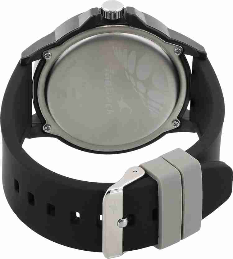 Fastrack 38024PP25 Minimalists Analog Watch For Men