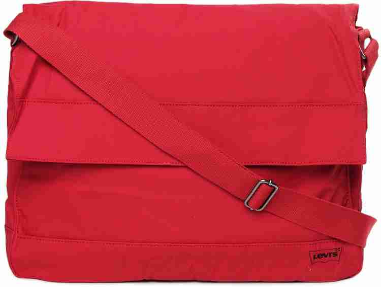 Levi's bags hot sale flipkart