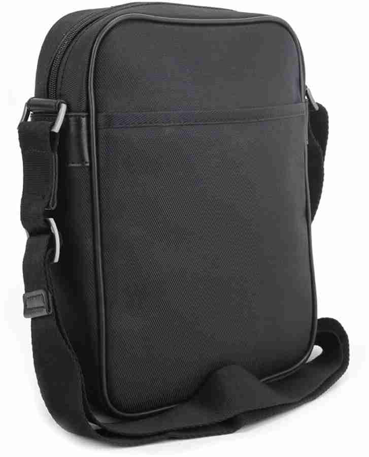 Buy SAMSONITE Men Black Messenger Bag Black Online Best Price in