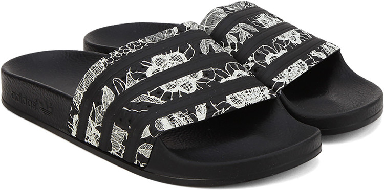 ADIDAS ORIGINALS Women ADILETTE W Slippers - Buy CBLACK/CBLACK/CBLACK Color  ADIDAS ORIGINALS Women ADILETTE W Slippers Online at Best Price - Shop  Online for Footwears in India | Flipkart.com