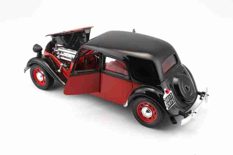 BURAGO 1: 24 METAL KIT CITROEN 15 CV TA 1938 PARZIALMENTE ASSEMBLATA