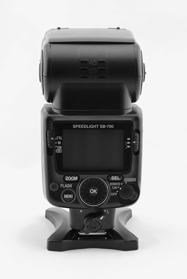 Nikon ニコン Speedlight SB-700 ストロボ 電池蓋割れあり 【公式通販】