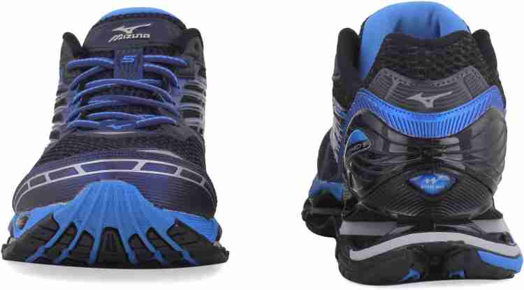 Mizuno deals shoes flipkart