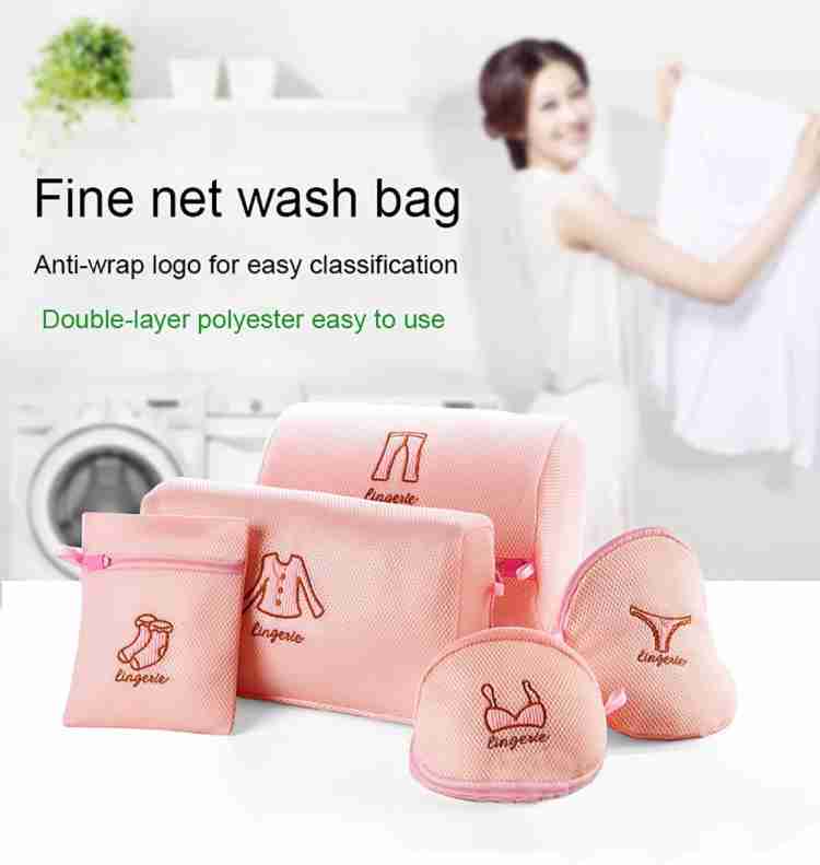 HOUSE OF QUIRK Padded Rectangle Lingerie Wash Bag Price in India
