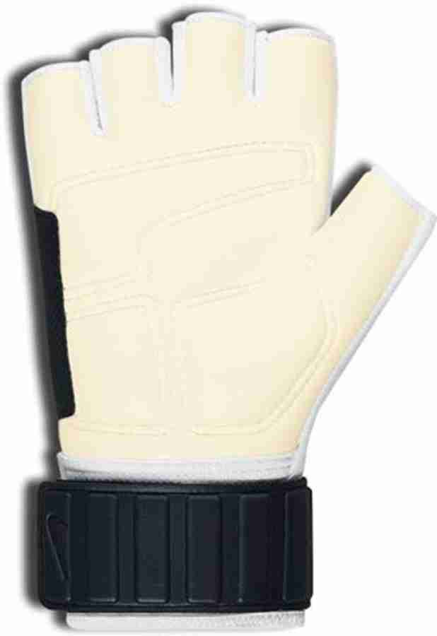 Nike best sale futsal gloves