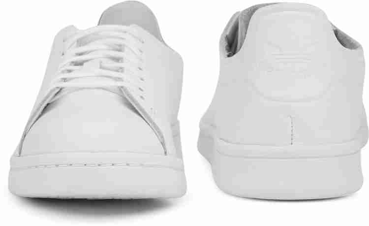 Adidas nuud white top