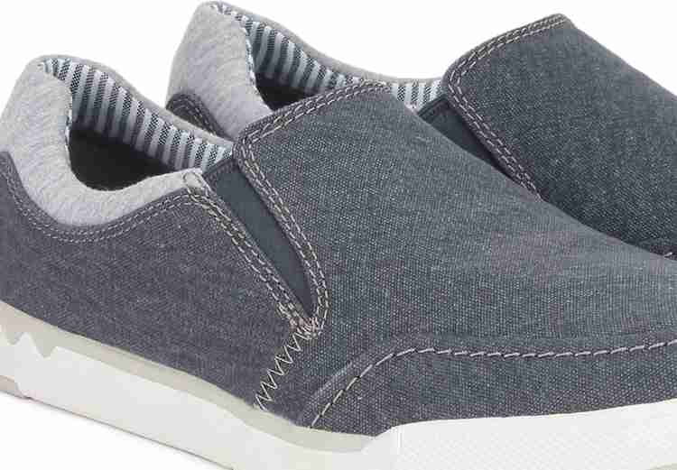 CLARKS Step Isle Slip Navy Canvas Casual For Men Buy CLARKS Step Isle Slip Navy Canvas Casual For Men Online at Best Price Shop Online for Footwears in India Flipkart