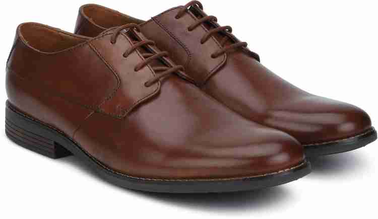 Clarks men's becken plain derbys online