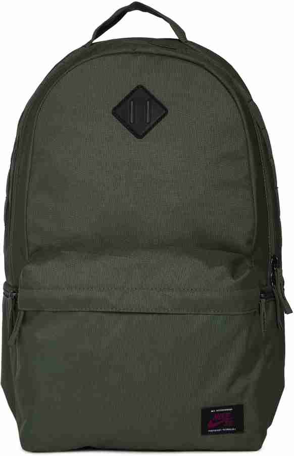 Nike hotsell sb bag