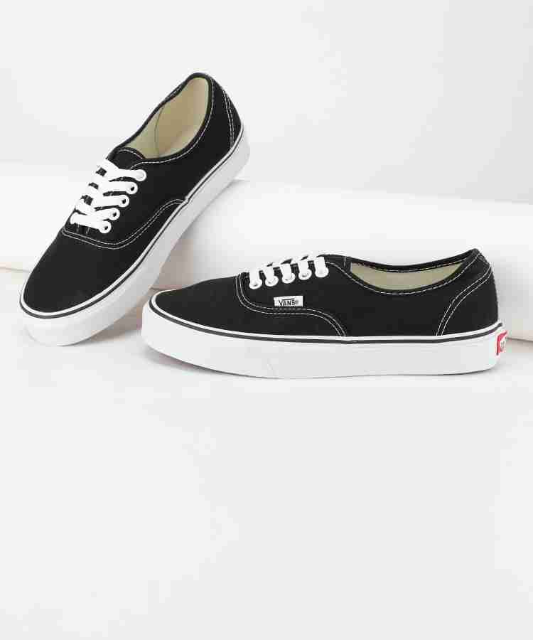 Vans triple 2024 black authentic