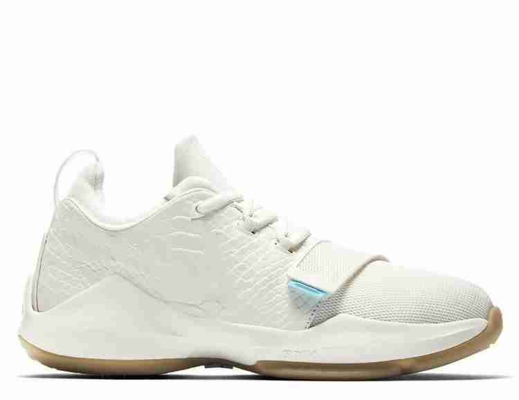 Paul george basketball deals shoe