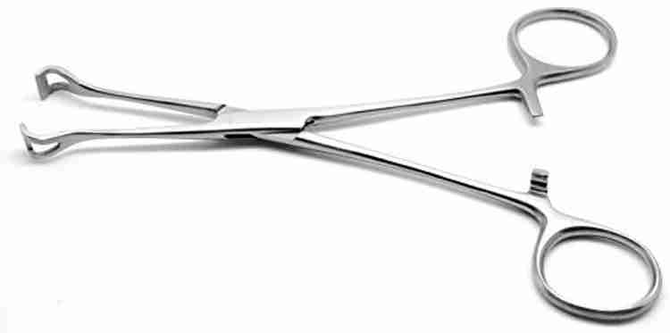 Babcock forceps outlet