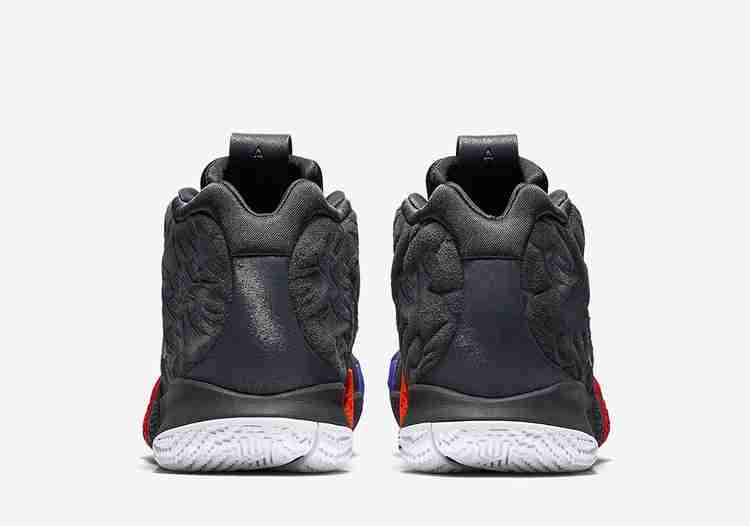 The kyrie Irving 4 Monkey Training Gym Shoes For Men Buy