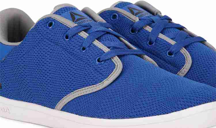Men's reebok walking tread fast shoes deals
