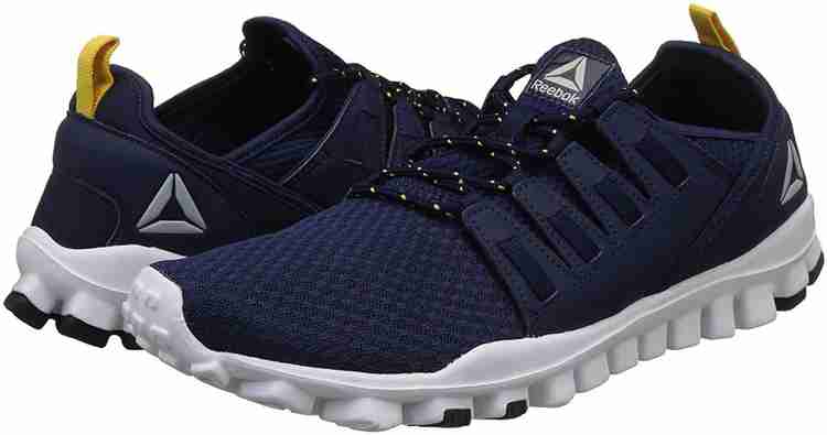Reebok running shop shoes flipkart
